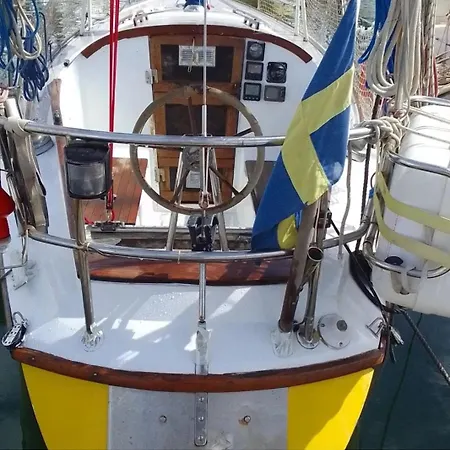 El Barquito De Bateau-hôtel *
