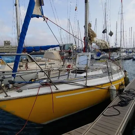 Hotel na wodzie El Barquito De